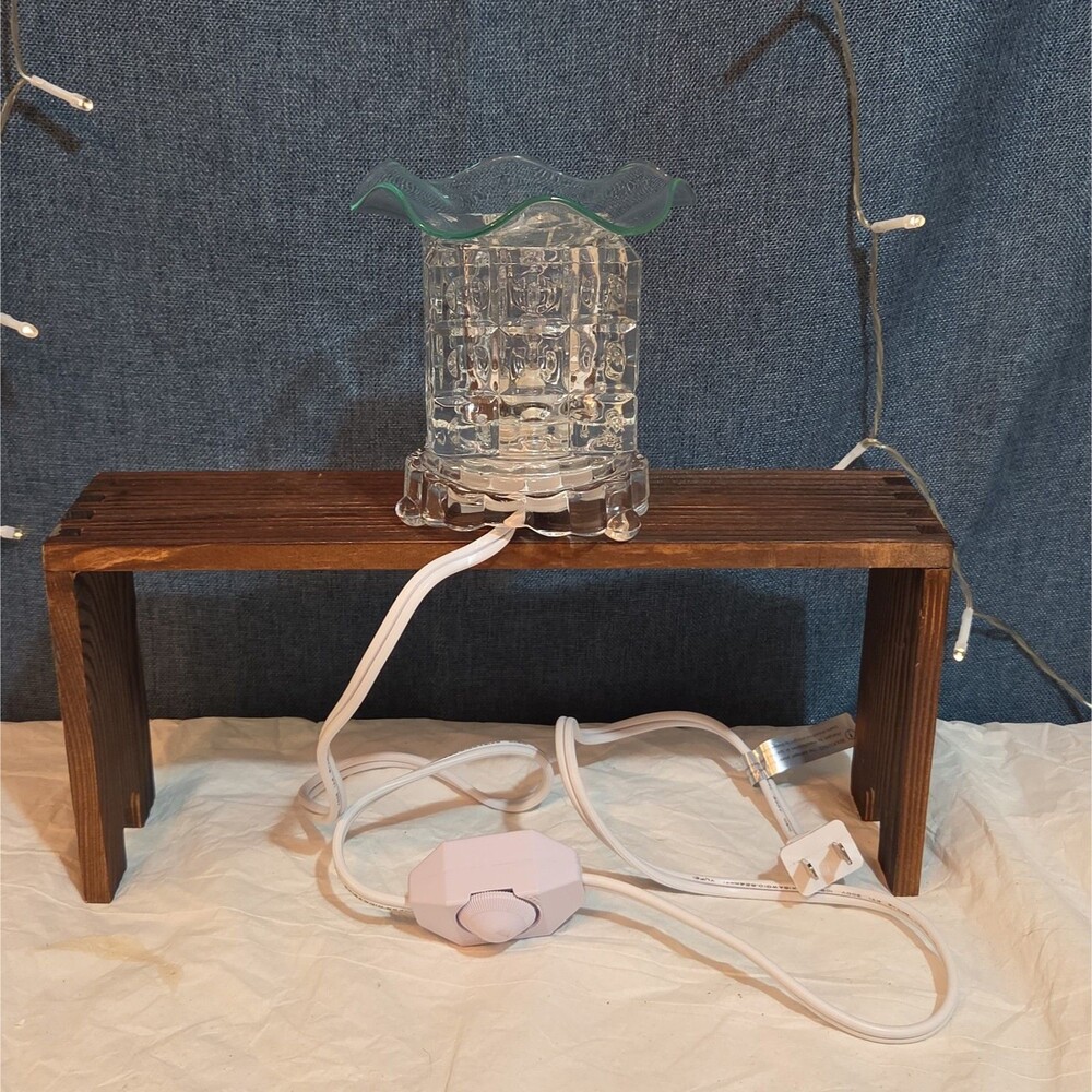 Clear Glass Electric Oil Diffuser/Wax Warmer Lamp with Dimmer Switch - Picture 16 of 16